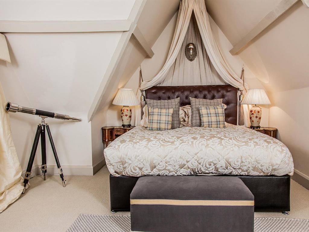 คอร์ท เฮาส์ แมเนอร์ ลักชัวรี บีแอนด์บี Bed & Breakfast เพนส์วิค ภายนอก รูปภาพ