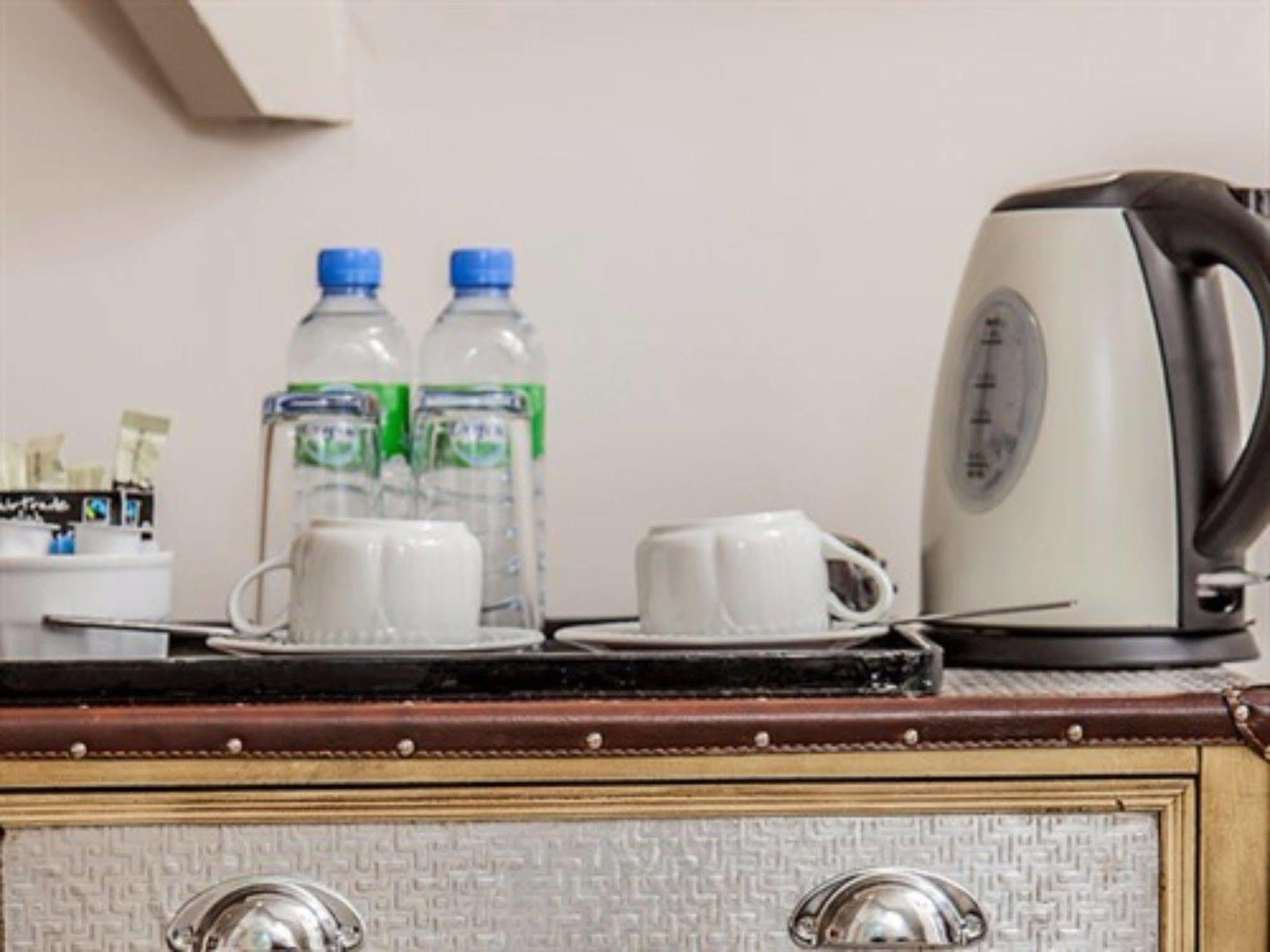 คอร์ท เฮาส์ แมเนอร์ ลักชัวรี บีแอนด์บี Bed & Breakfast เพนส์วิค ภายนอก รูปภาพ