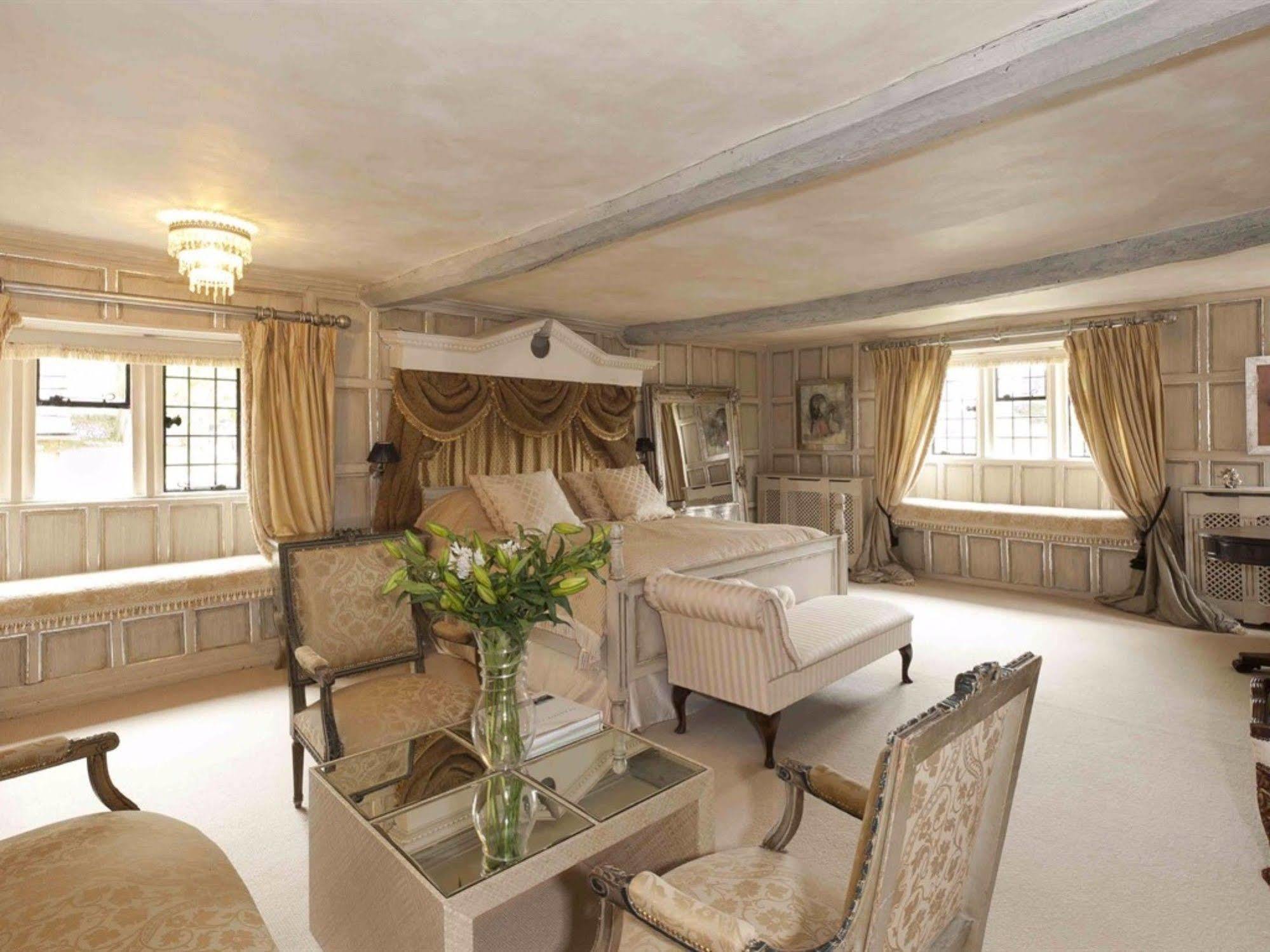 คอร์ท เฮาส์ แมเนอร์ ลักชัวรี บีแอนด์บี Bed & Breakfast เพนส์วิค ภายนอก รูปภาพ